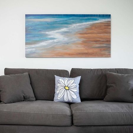Beach Living At Plantation Village Blgs Джордж Таун Екстериор снимка