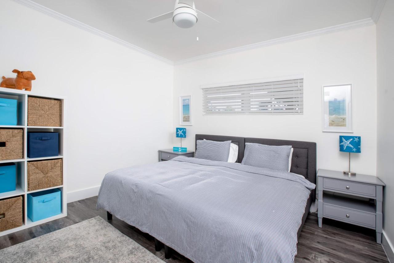 Beach Living At Plantation Village Blgs Джордж Таун Екстериор снимка
