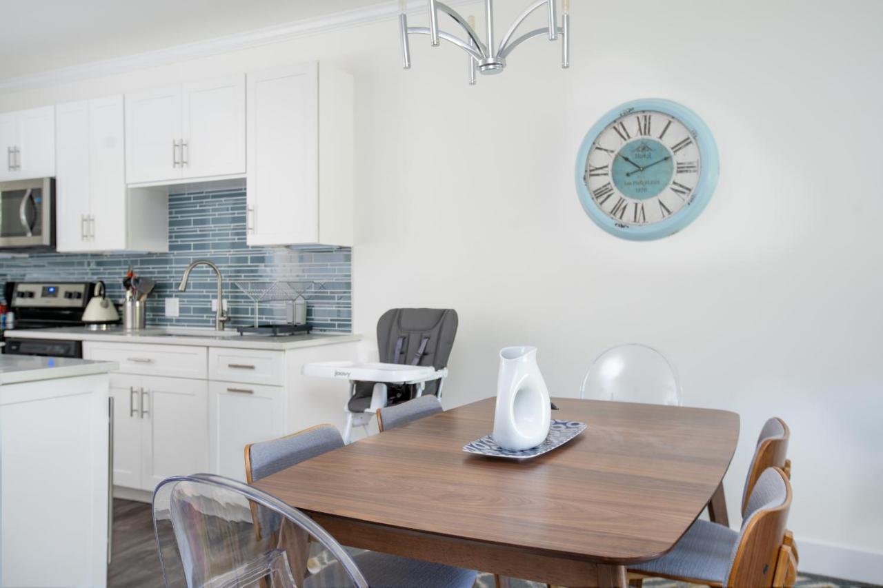 Beach Living At Plantation Village Blgs Джордж Таун Екстериор снимка