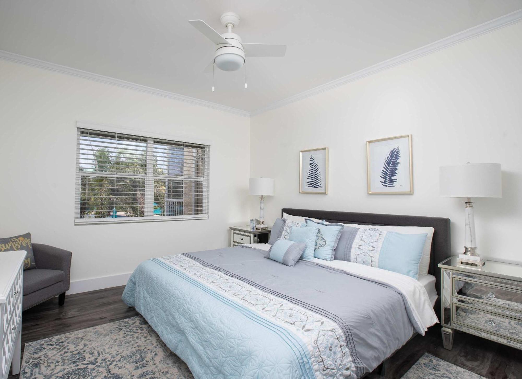 Beach Living At Plantation Village Blgs Джордж Таун Екстериор снимка